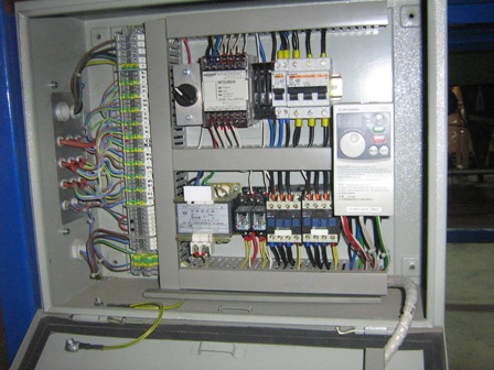 Stretcher dryer expander panel